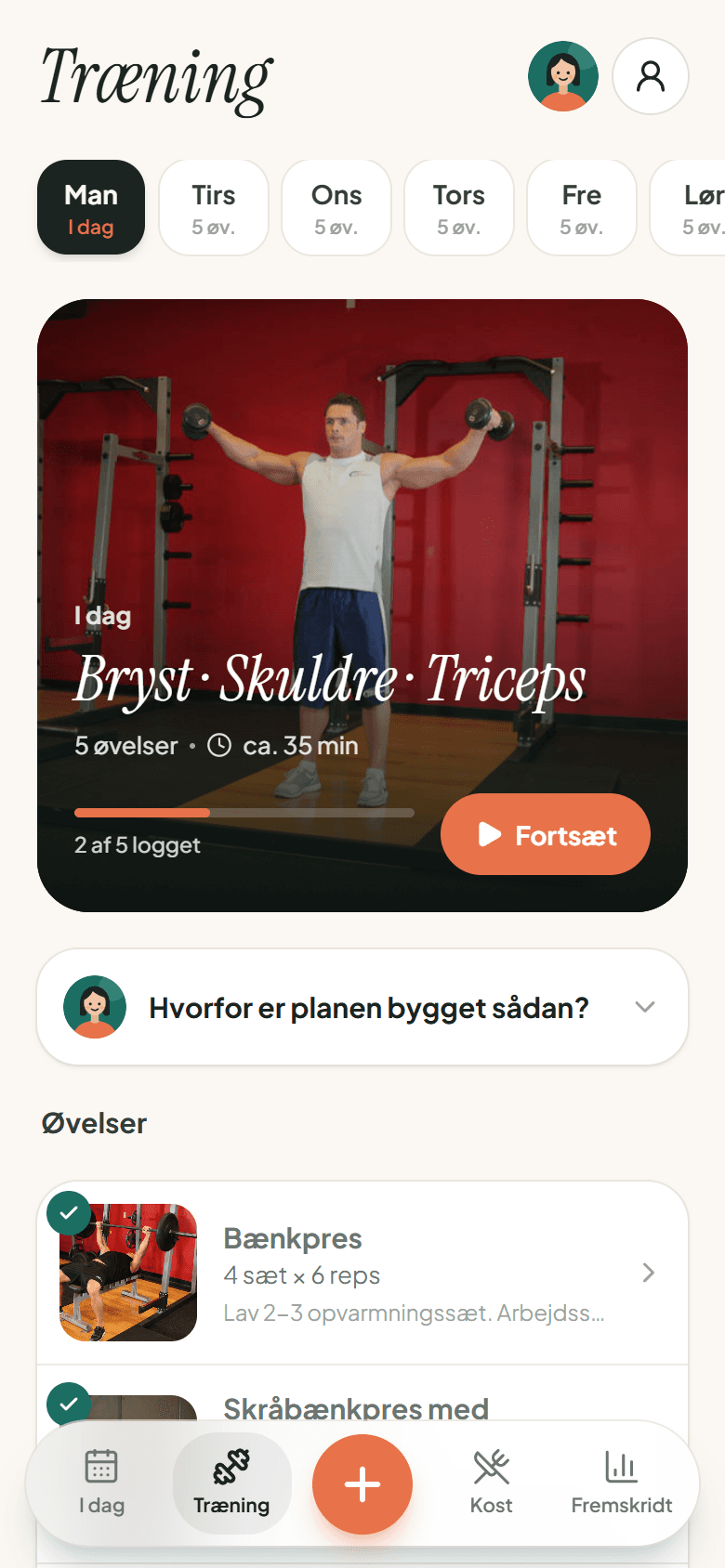 Dagens træning med øvelsesbilleder, tidsestimat og hvor mange øvelser der er logget
